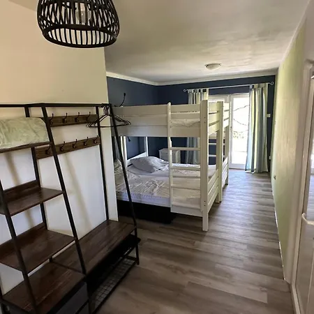 Schoenes In Strandnaehe - Sabunike Holiday home